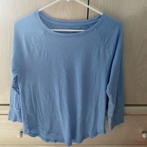 3/4 sleeve light weight top